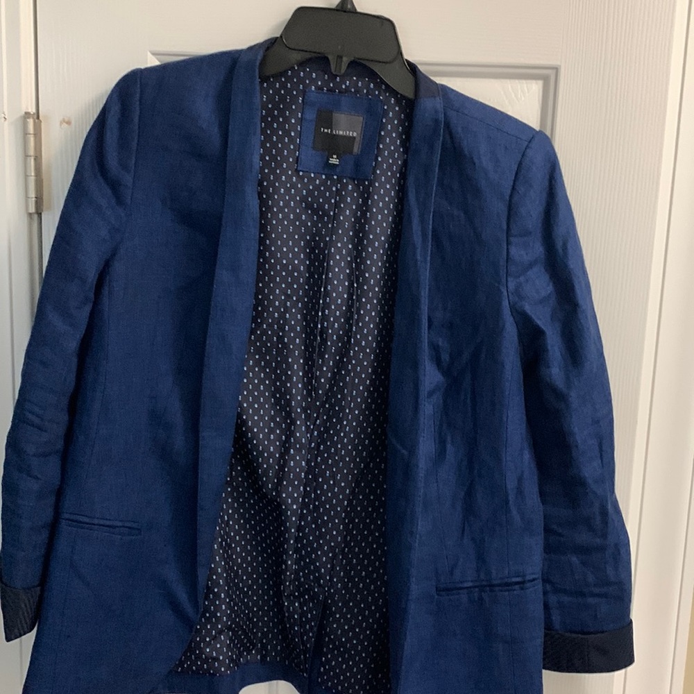 The Limited dark blue linen blazer. Medium
